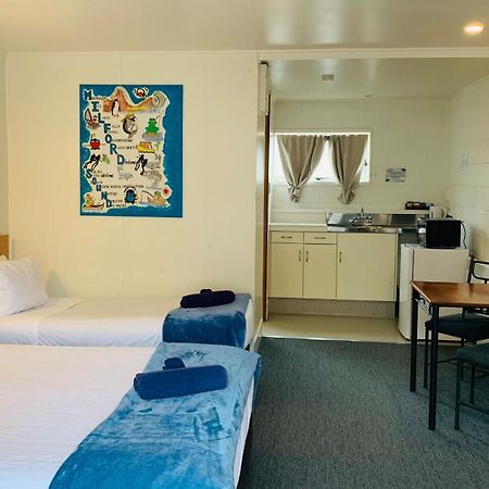 Alpha Motor Inn Palmerston North Kültér fotó