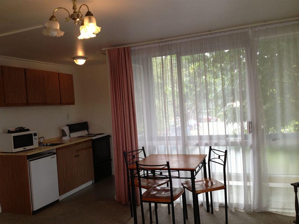 Alpha Motor Inn Palmerston North Kültér fotó